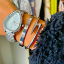 Kit Relogio Com Pulseira e bracelete Dourado e Prata Kit de Luxo Conforto Moda Blogueira